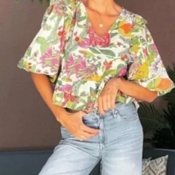 Love The Label Tops - Love The Label Vibrant Floral Print Blouse with Puff Sleeves